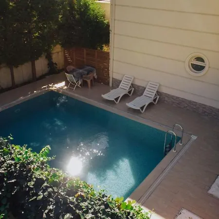 Villa House With Private Pool And Garden In Sapanca